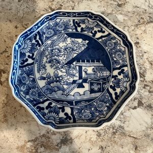 Blue and white Andrea by Sadek dish made in Japan. Approximately 7” across.